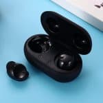Black Wireless Bluetooth Earbuds
