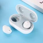 White Wireless Bluetooth Earbuds