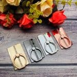 Ring holder in bulk with color variations