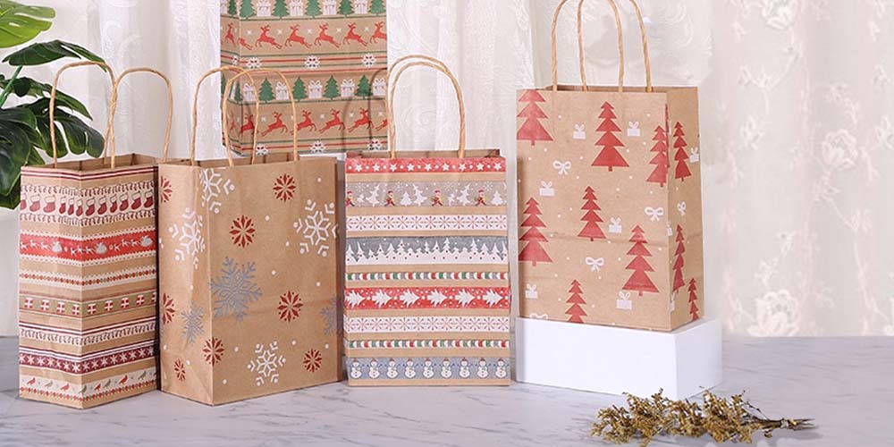 Christmas Paper Bag Party Favor
